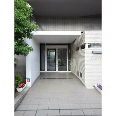 ソラーレＮ　エントランス