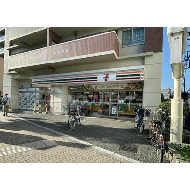セブンイレブン豊島東池袋5丁目店 距離:250m