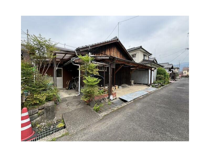 Kitagawa, Saijo city （Iyo Saijo station） Single story house 4K

4,500,000 yen