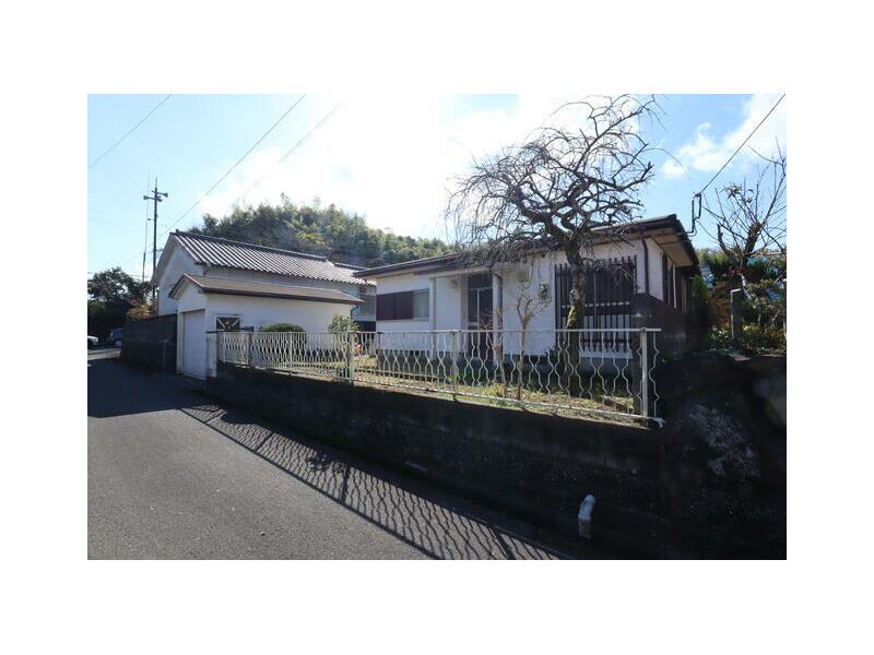 Satsumasendai City Hiwaki Town Ichihino (Kawauchi Station) Single-story building 5DK