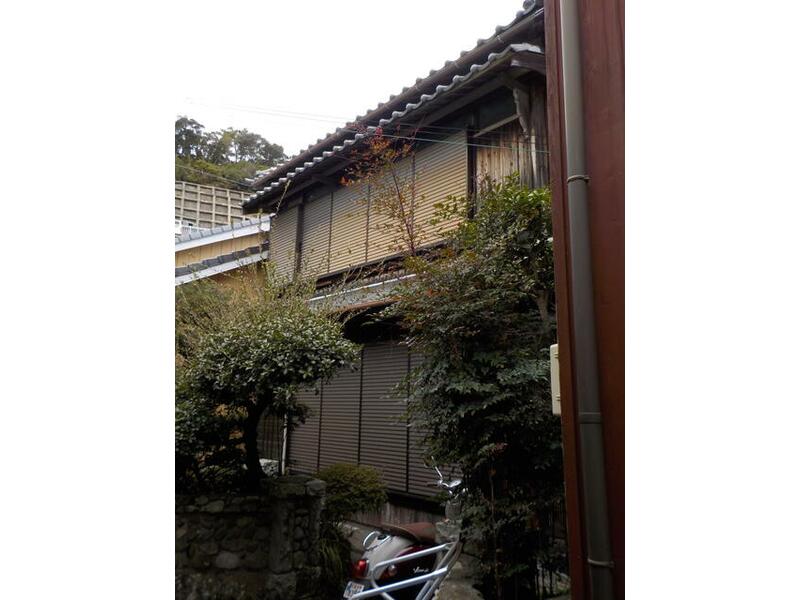 2F 6DK in Oaza-Ao, Hidaka-machi, Hidaka-gun, Hyogo (Kii-Uchihara Sta.)

1,300,000 yen