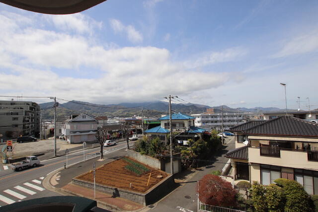 アットホーム 伊勢原市 東大竹２丁目 伊勢原駅 3階 ３ｄｋ 提供元 株 ハウスメイトショップ 相模大野店 伊勢原 市の賃貸マンション