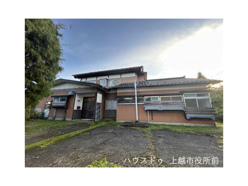 2-story building, 7DK in Yotsuya, Itoigawa City (Kajiya-shiki Station)