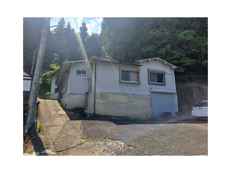 Shimoichi-cho, Yoshino-gun Oaza-Shimoichi （Shimoichiguchi station） Single-story building 6K

Single-storied building 6K