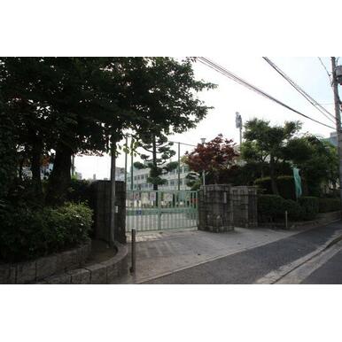 広島市立段原小学校 距離:495m