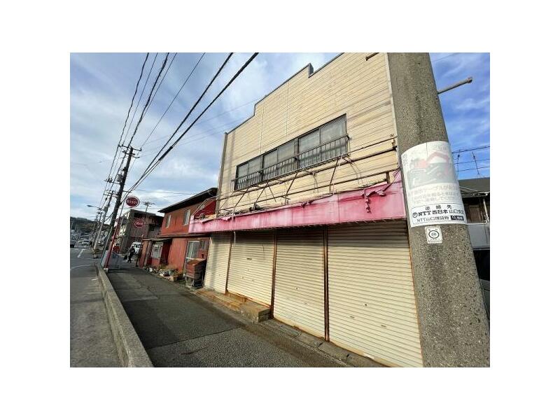 Shimonoseki City, Hikonoshima Enoura 6-chome (Shimonoseki Station) 2-story building 2DK