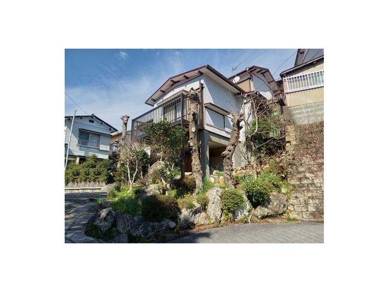 Kochi City, Uemontsu-machi (Kagamigawa Bridge Station) 2-story 5DK