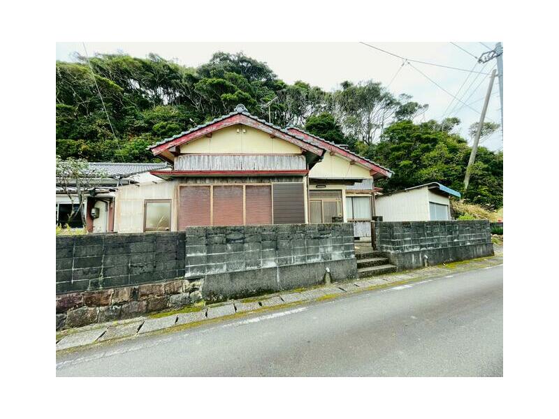 Hata County, Kuroshio Town, Nada (Ariikawa Station) 2-story building 5DK