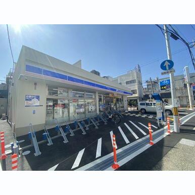 ローソン HA 阪急逆瀬川店 距離:243m