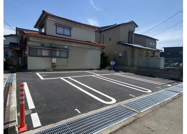 アットホーム 黒田１ ２５６パーキング 提供元 優和産業 株 金沢店 金沢市の貸駐車場