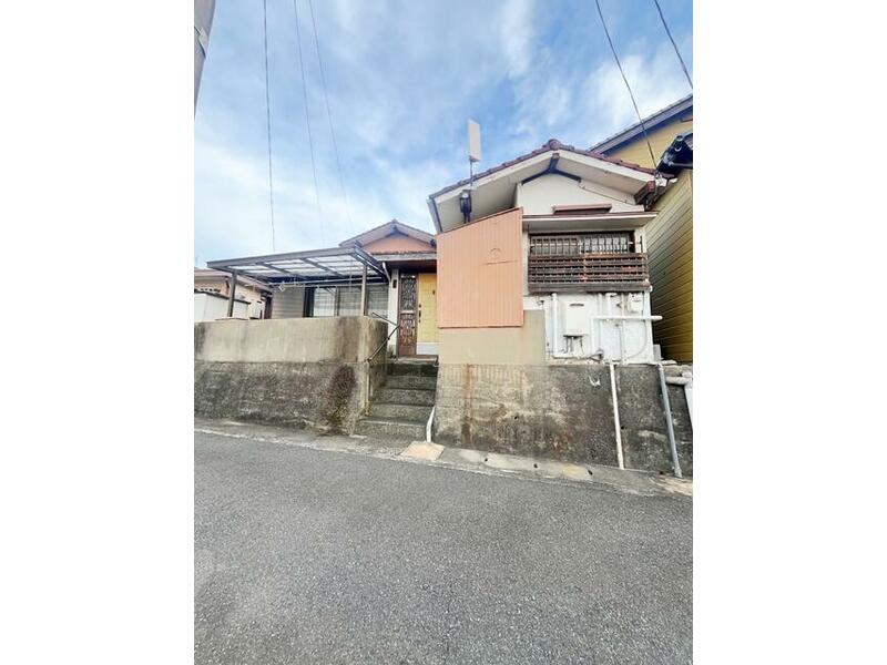 Kitakyushu City, Kokura Kita Ward, Nakai 3-chome (Kyushu Institute of Technology Station) 2-story 5DK