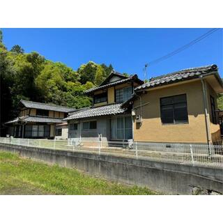 Maizuru City, Yasuoka (Matsunoji Station), single-story building with 5 bedrooms, living room, dining room, and kitchen, priced at 5.6 million yen.