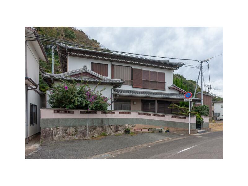 Karatsu City, Chinzei Town Nagoya, 2-story building, 7DK
