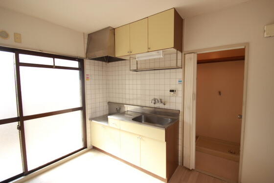 アットホーム パルコパール 4階 ２ｄｋ 提供元 株 良和ハウス 広島西店 広島市西区の賃貸マンション