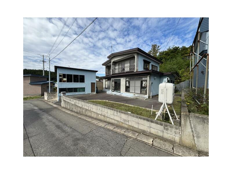 Otaru-shi, Otaru Takashima 3-chome （Otaru station） 2F 4LDK

500,000 yen
