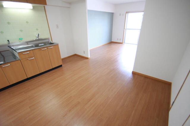 アットホーム フォーシーズン御幸山 ３０１ ２ｌｄｋ 提供元 株 洞口 ルームセレクト藤が丘店 名古屋 市天白区の賃貸マンション