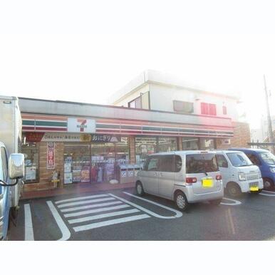 セブンイレブン 距離:750m