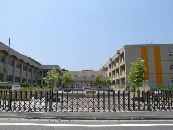 アットホーム 仙台市泉区 南中山３丁目 仙台駅 2階建 ４ｌｄｋ 仙台市泉区の新築一戸建て 提供元 東海住宅 株 仙台支店 一軒家 家の購入