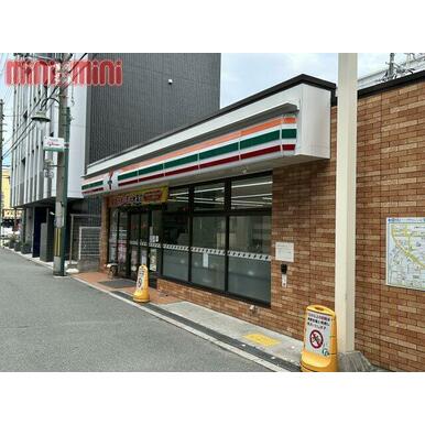 セブン－イレブン　大阪柏里３丁目店 距離：140m