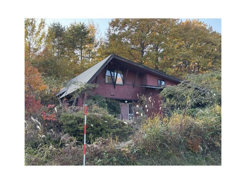 Shinano Town, Kamishinano District, Oaza Kashiwabara (Kurohime Station) Single-story building 4SDK