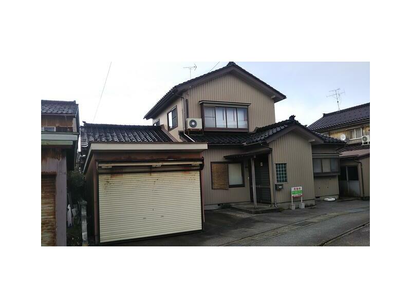 Uozu City Higashimachi (Keida Station) 2-story building 5K