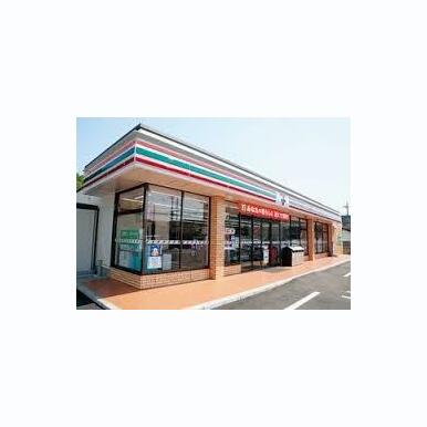 セブンイレブン姫路広畑東新町店 距離:307m