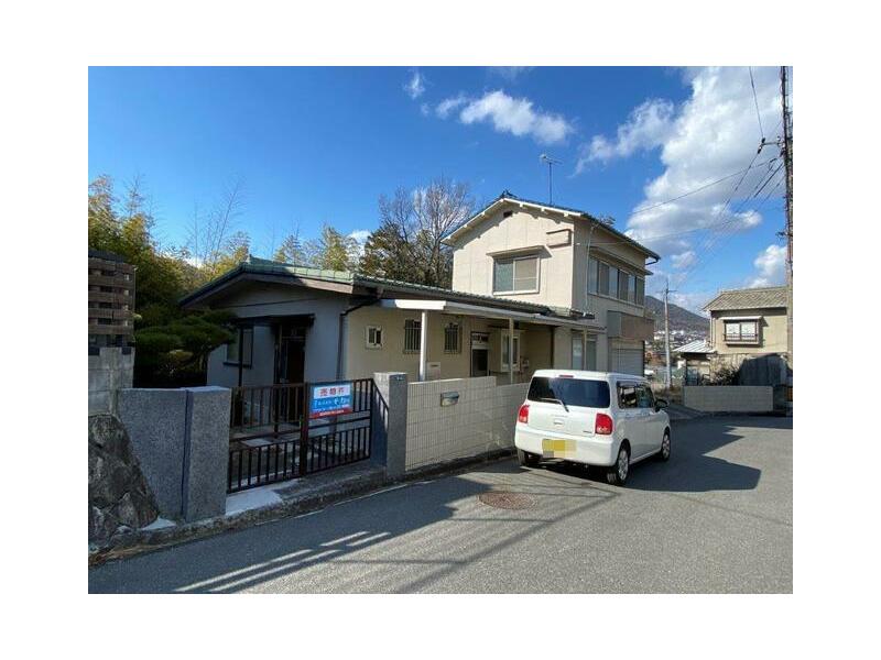 Kure City, Yakiyama Masamune 2-chome (Kure Station) 2-story 5LDK