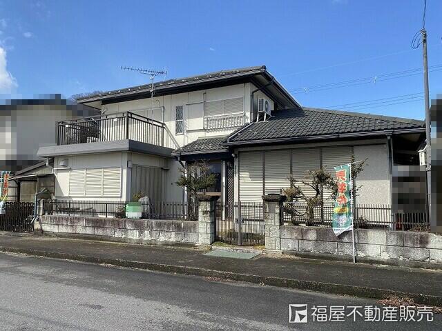 Cheap house for sale in Higashiomi, Shiga