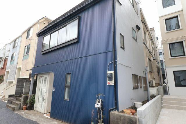 Cheap house for sale in Shinjuku, Tokyo