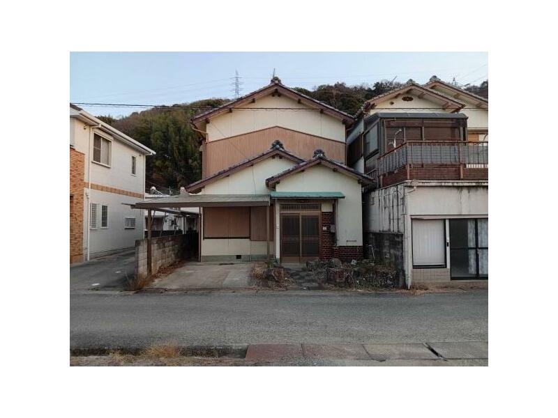 Wakayama City, Kemi (Kuroe Station) 2-story 7DK