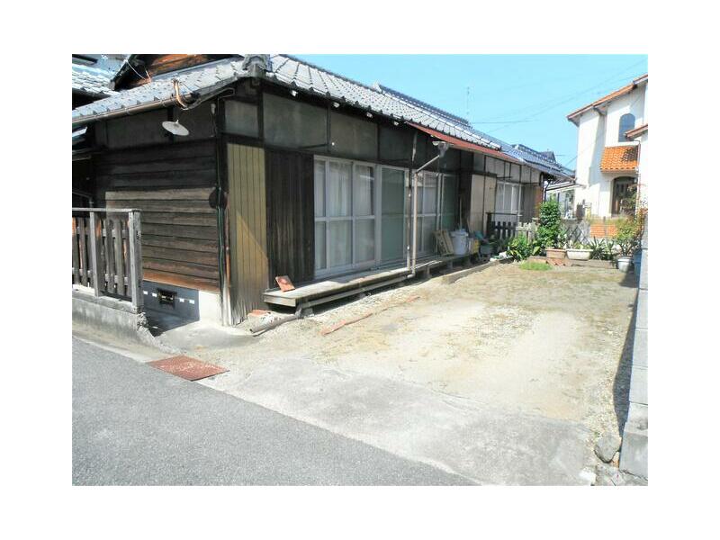Takatsu-cho, Niihama-shi (Niihama station) Single-storied building, 3DK

1.5 million yen