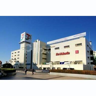 イトーヨーカドー船橋店 距離:920m