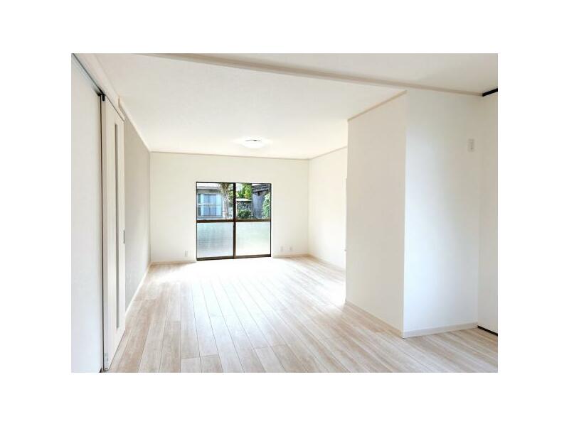Tottori-shi, Tottori 3-chome, Mihagino (Suetsune station) 2F 5LDK

14,790,000 yen