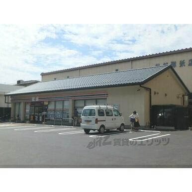 セブンイレブン　京都西大路八条北店 距離：500m
