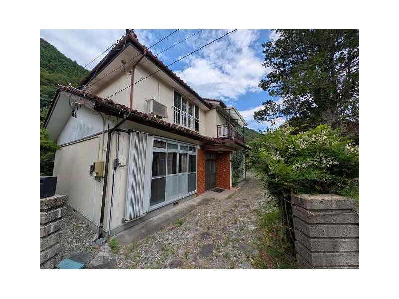 4th Chiwari, Koshicho, Kamaishi City (Dosen Station) 2-story 6DK