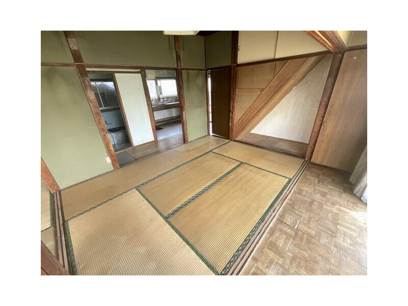 Kumagaya City, Ozone (Kumagaya Station) 2-story building 6DK