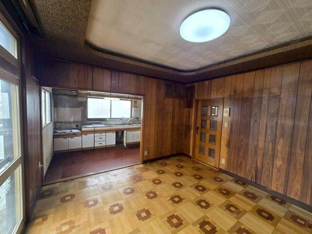 中川郡本別町 南4丁目(利別駅) 2階建 4SLDK 4