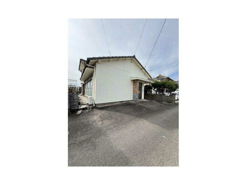 Yatsushiro City, Kojō Town (Yatsushiro Station), 2-story building, 6DK