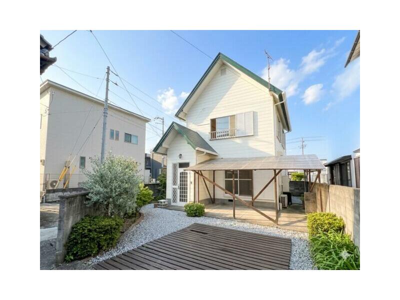 30-minute walk from Tosa Denko Ino Line "Kamobe" Station