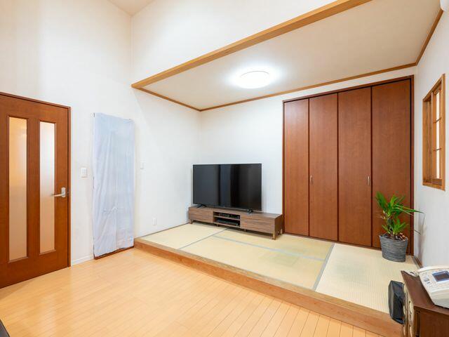 アットホーム】葛飾区 新小岩4丁目 (新小岩駅 ) 2階建 アットホーム】葛飾区 新小岩4丁目 (新小岩駅 ) 2階建