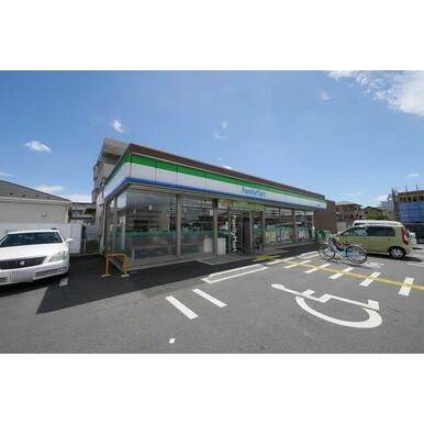 ファミリーマート狭山祇園店 距離：260m