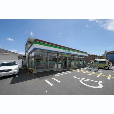 ファミリーマート狭山祇園店 距離:260m
