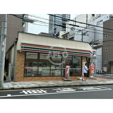セブンイレブン 大阪南久宝寺町1丁目店 距離：230m