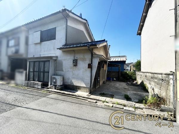 Cheap house for sale in Yamatotakada, Nara
