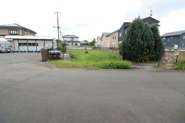 足利市葉鹿町の倉庫