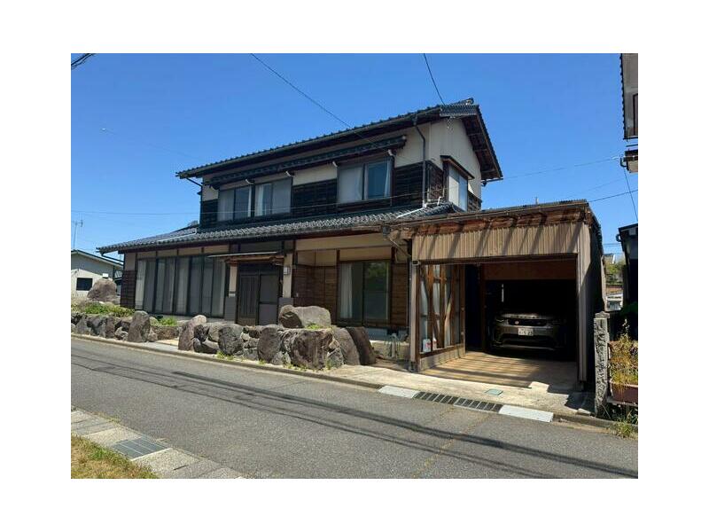 Tottori City, Kedaka Town Katsumi (Hamamura Station) 2-story 6LDK