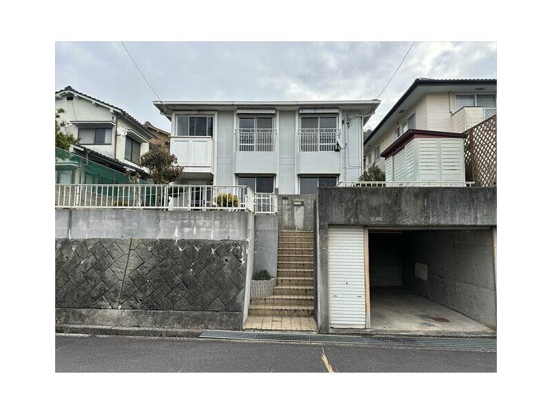 2F 4LDK, Shimoitai-cho, Matsuyama-city

4.8 million yen