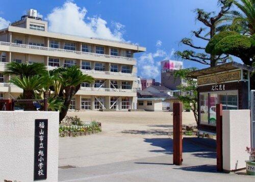 アットホーム 福山市 港町２丁目 福山駅 2階建 ３ｌｄｋ 福山市の新築一戸建て 提供元 タカシン ホーム 株 嵩心 一軒家 家の購入