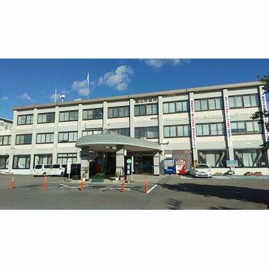館山市役所 距離:468m