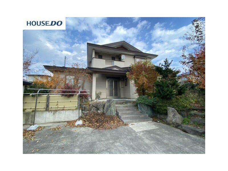 2 Toyohara, Oirase-cho, Kamikita-gun (Mukoyama Sta.) 2F 4SLDK

10,000,000 yen